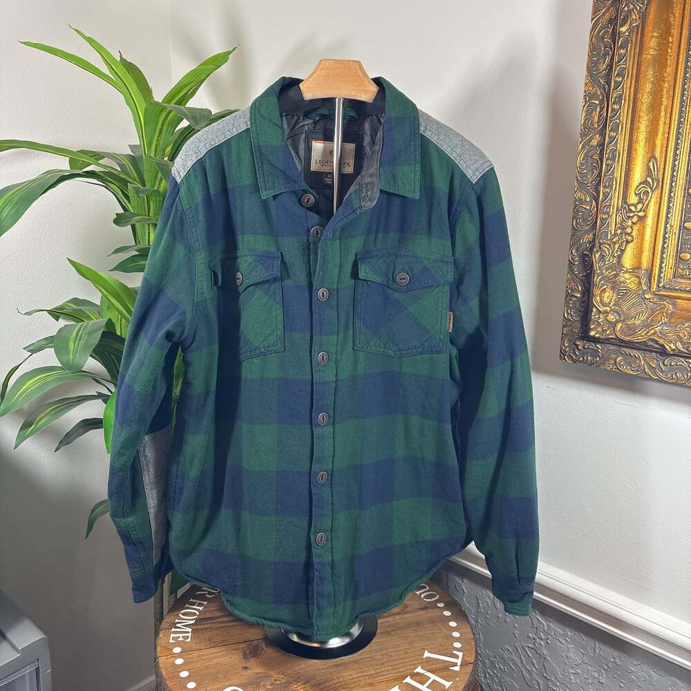 Legendary Whitetails Shirt Mens Sz LG Green Plaid Flannel Quilt Lined Shacket